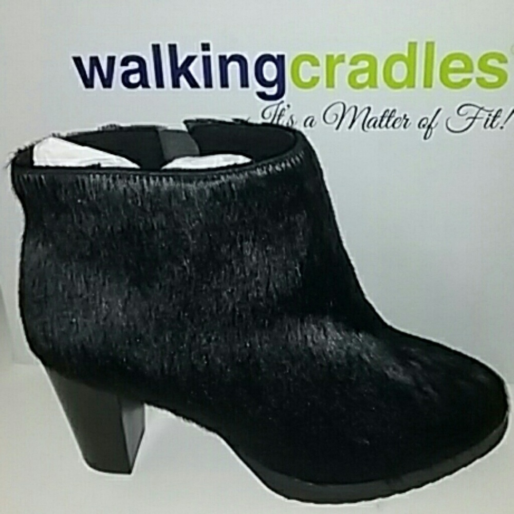 Walking Cradles Women's Tenacious Boot | Black Calf Leather | 6.5 WW